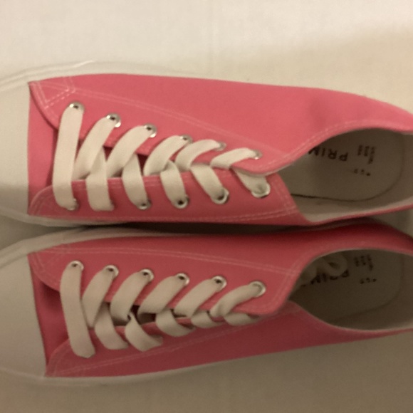 Primark Pink Canvas Sneakers size 10USA - Picture 1 of 7